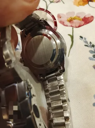 Orologio di Lusso Rosso e Argento