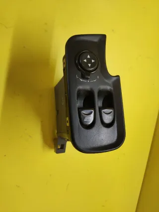 BOTONERA ELEVALUNAS ELECTRICOS ALFA 147