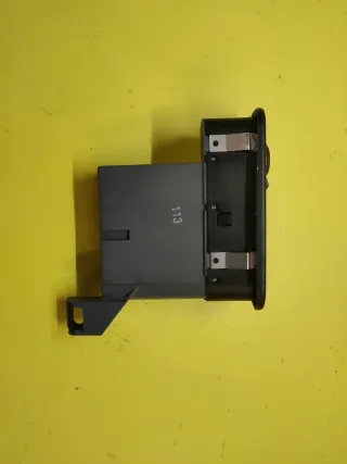 BOTONERA ELEVALUNAS ELECTRICOS ALFA 147