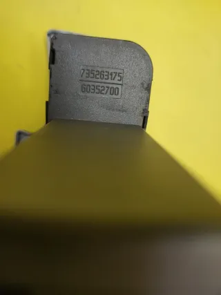 BOTONERA ELEVALUNAS ELECTRICOS ALFA 147