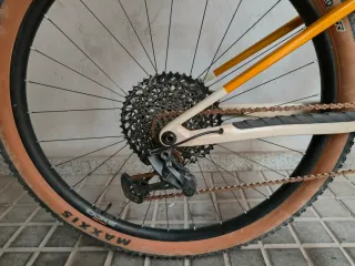 Orbea Oiz 2025  montada a la carta.