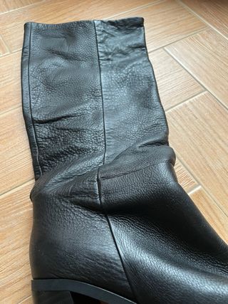 Botas altas Mango negras tacón