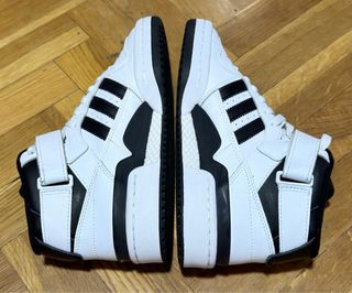Adidas Forum Mid Blancas y Negras