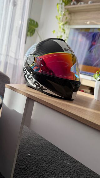 Casco Shark Spartan Carbon