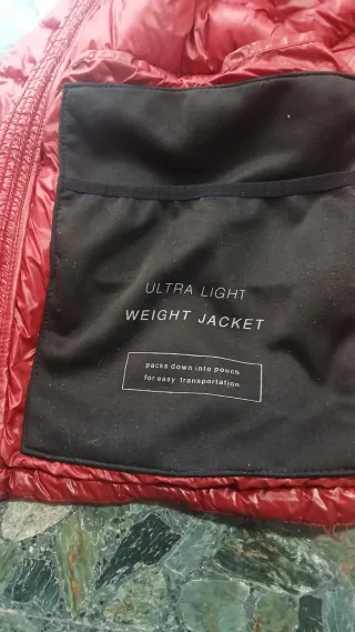 Chaqueta ligera Zara roja