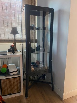 Vitrina Ikea Fabrikor Negra