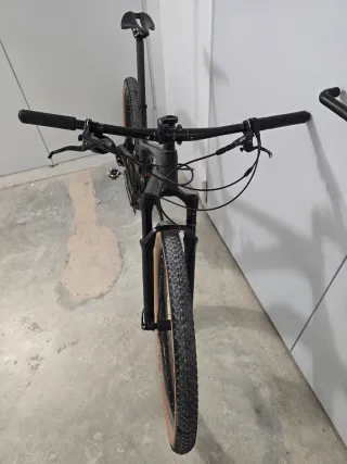 Bicicleta TREK TOP FUEL 9.8 SL CARBON