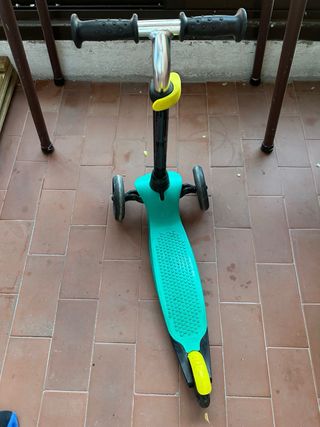 Patinete 3 Ruedas Oxelo niños con casco incluido