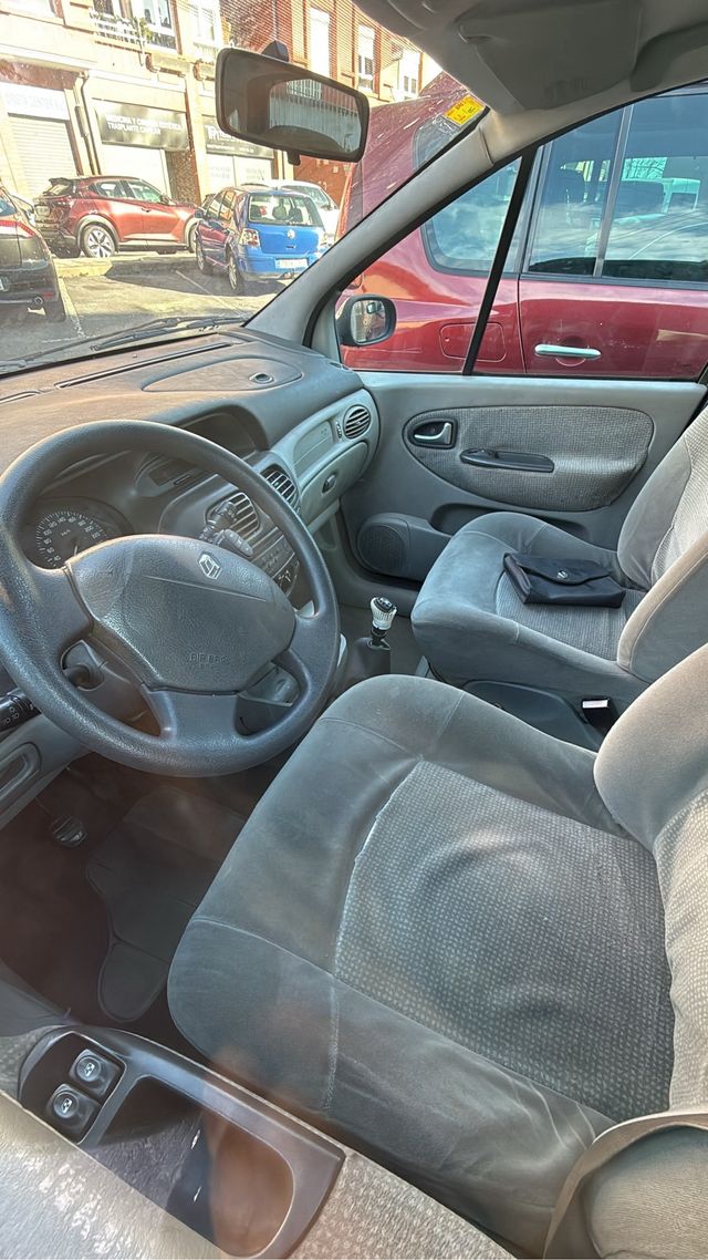 Renault Scenic 1.9 dti