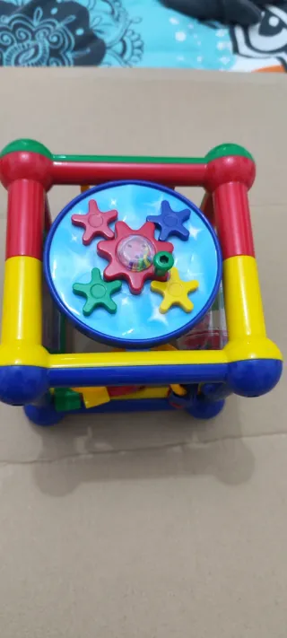 Juguetes musicales para bebé: Granja y Mono