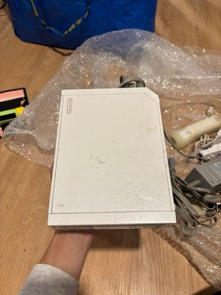 Nintendo Wii Blanca con 2 mandos