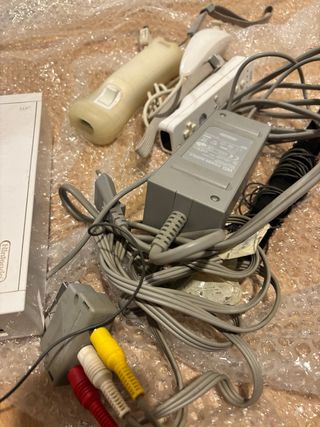 Nintendo Wii Blanca con 2 mandos