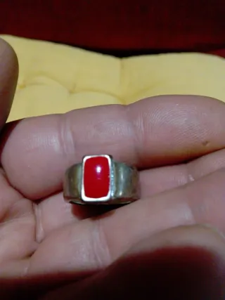 Anillo antiguo con piedra roja talla 6