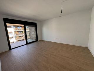 Piso en alquiler en Poniente-Norte - Miralbaida - Parque Azahara en Córdoba