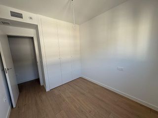 Piso en alquiler en Poniente-Norte - Miralbaida - Parque Azahara en Córdoba