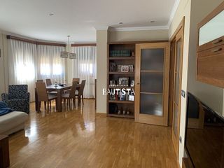Chalet en venta en Valdepeñas