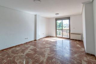 Dúplex en venta en Guadix