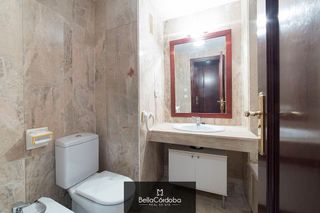 Piso en alquiler en Huerta de la Reina - Trassierra en Córdoba