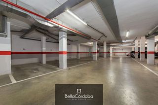 Piso en alquiler en Huerta de la Reina - Trassierra en Córdoba