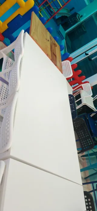 Tavolo bianco Ikea e sedie