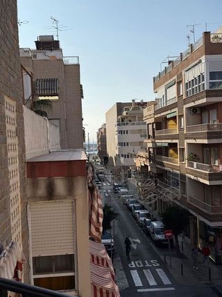 Piso en alquiler en Centro en Torrevieja