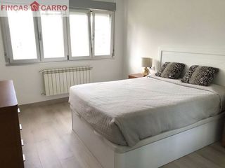 Piso en alquiler en Zona de Plaza de Barcelos en Pontevedra