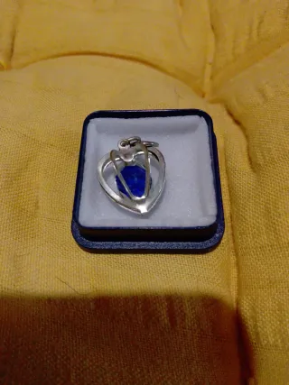 Colgante antiguo corazón azul y plata