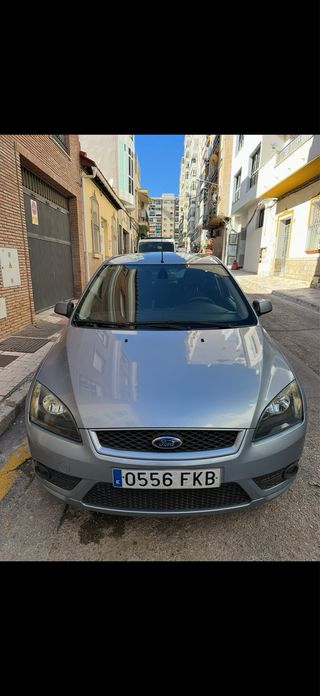 Ford Focus Titanium 2.0 diesel- Buen estado