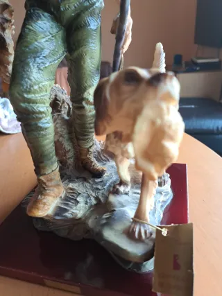 Figura R. Bacardi Cazador con Perro