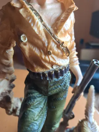 Figura R. Bacardi Cazador con Perro