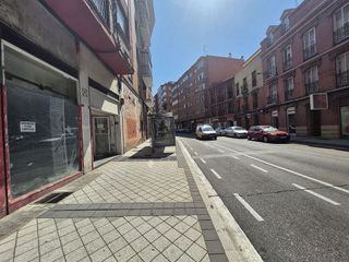Local comercial en venta en Circular - Vadillos en Valladolid