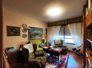 Piso en venta en Plaza España - Villa Pilar - Reyes Católicos - Vadillos en Burgos