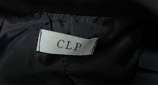 Blazer corto negro CLP manga corta