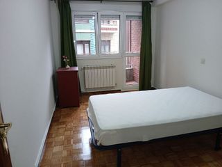 Piso en alquiler en Centro en Gijón