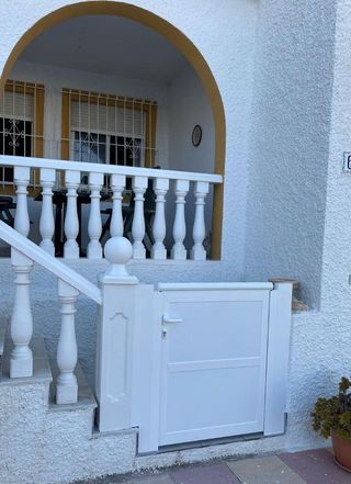 Casa en alquiler en Urbanizaciones en Guardamar del Segura