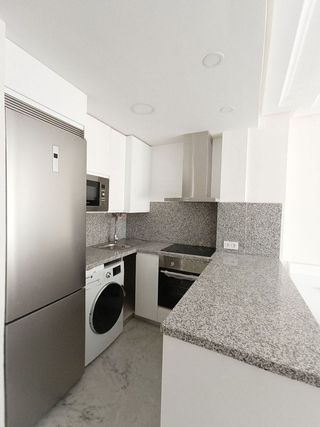 Piso en alquiler en Carranque - Haza Cuevas en Málaga