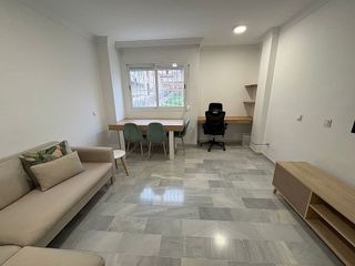 Piso en alquiler en Gamarra - La Trinidad en Málaga