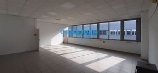 Nave industrial en alquiler en Port en Badalona