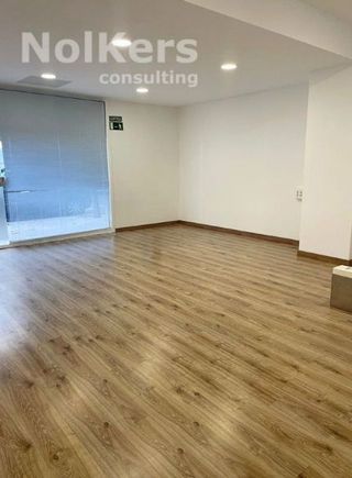 Local comercial en alquiler en Centre en Hospitalet de Llobregat, L´