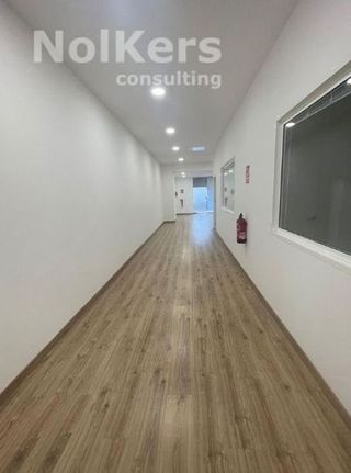 Local comercial en alquiler en Centre en Hospitalet de Llobregat, L´