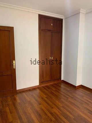 Piso en alquiler en Los Remedios en Sevilla