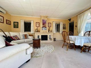 Chalet en venta en La Siesta - El Salado - Torreta en Torrevieja