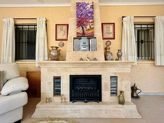 Chalet en venta en La Siesta - El Salado - Torreta en Torrevieja