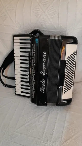 Acordeón Paolo Soprani