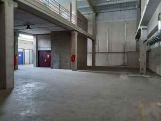 Nave industrial en alquiler en Las Dehesillas - Vereda de los Estudiantes en Leganés