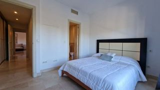 Piso en alquiler en Nueva Andalucía centro en Marbella