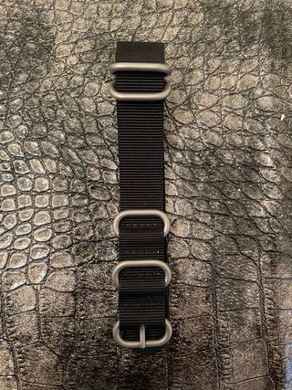 Correa Zulu 20mm Negra y Plateada