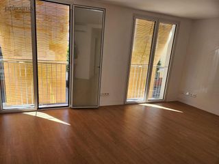 Piso en alquiler en Cruz Roja en Sevilla