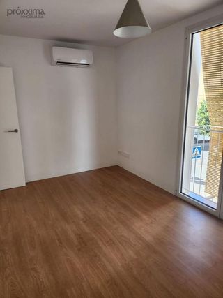 Piso en alquiler en Cruz Roja en Sevilla