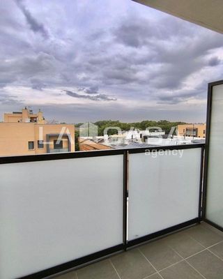 Piso en alquiler en Colores - Entreparques en Sevilla